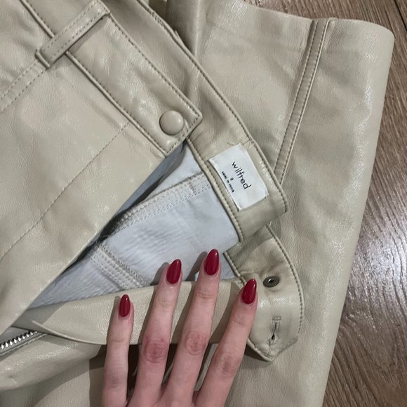 Aritzia Rebel Vegan Leather Pants - Size 8 - Picture 4 of 4